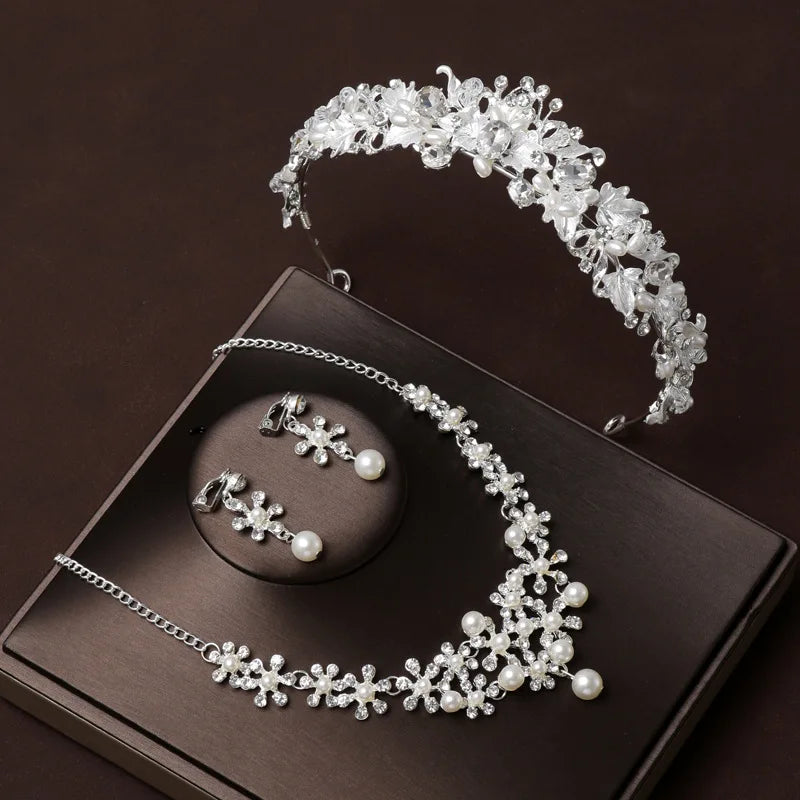 Crown, necklace and pearl earrings for princess
