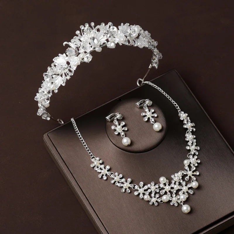 Crown, necklace and pearl earrings for princess